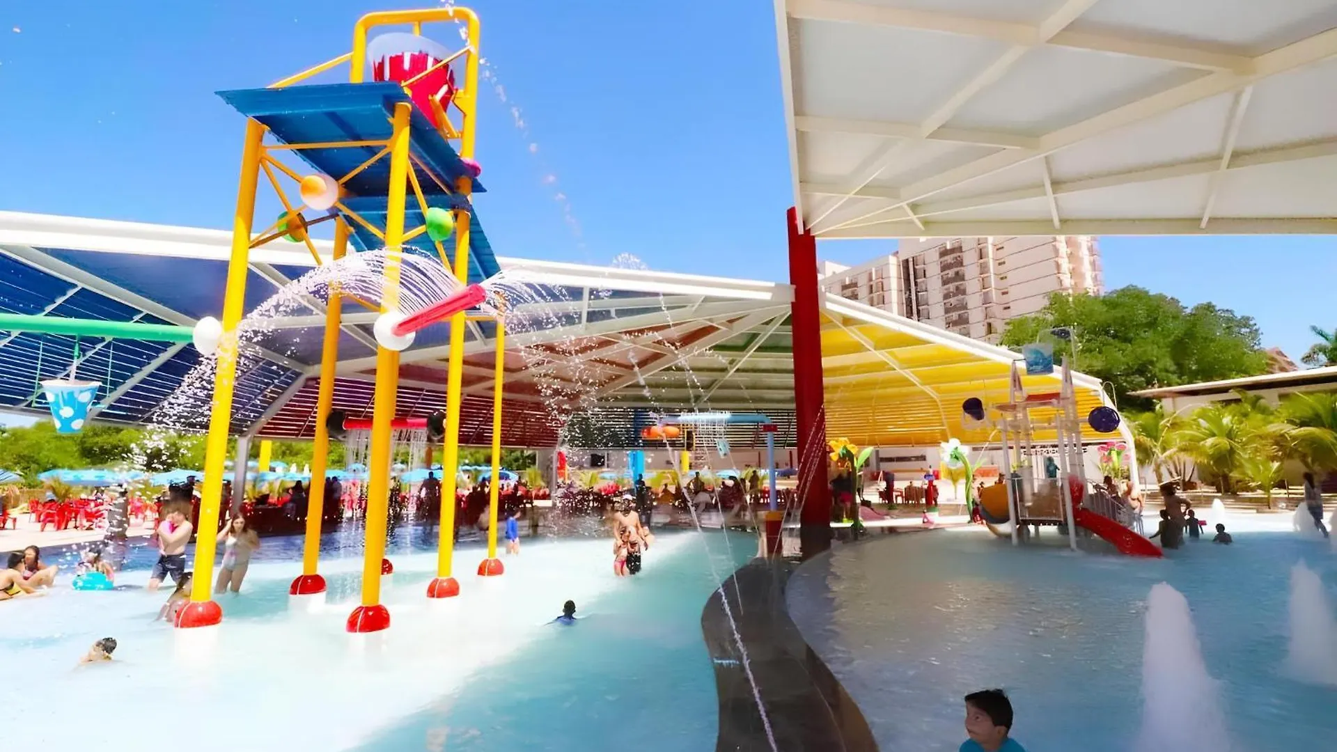 Spazzio Diroma Acesso Gratuito Ao Acqua Park - Caldas Novas Aparthotel